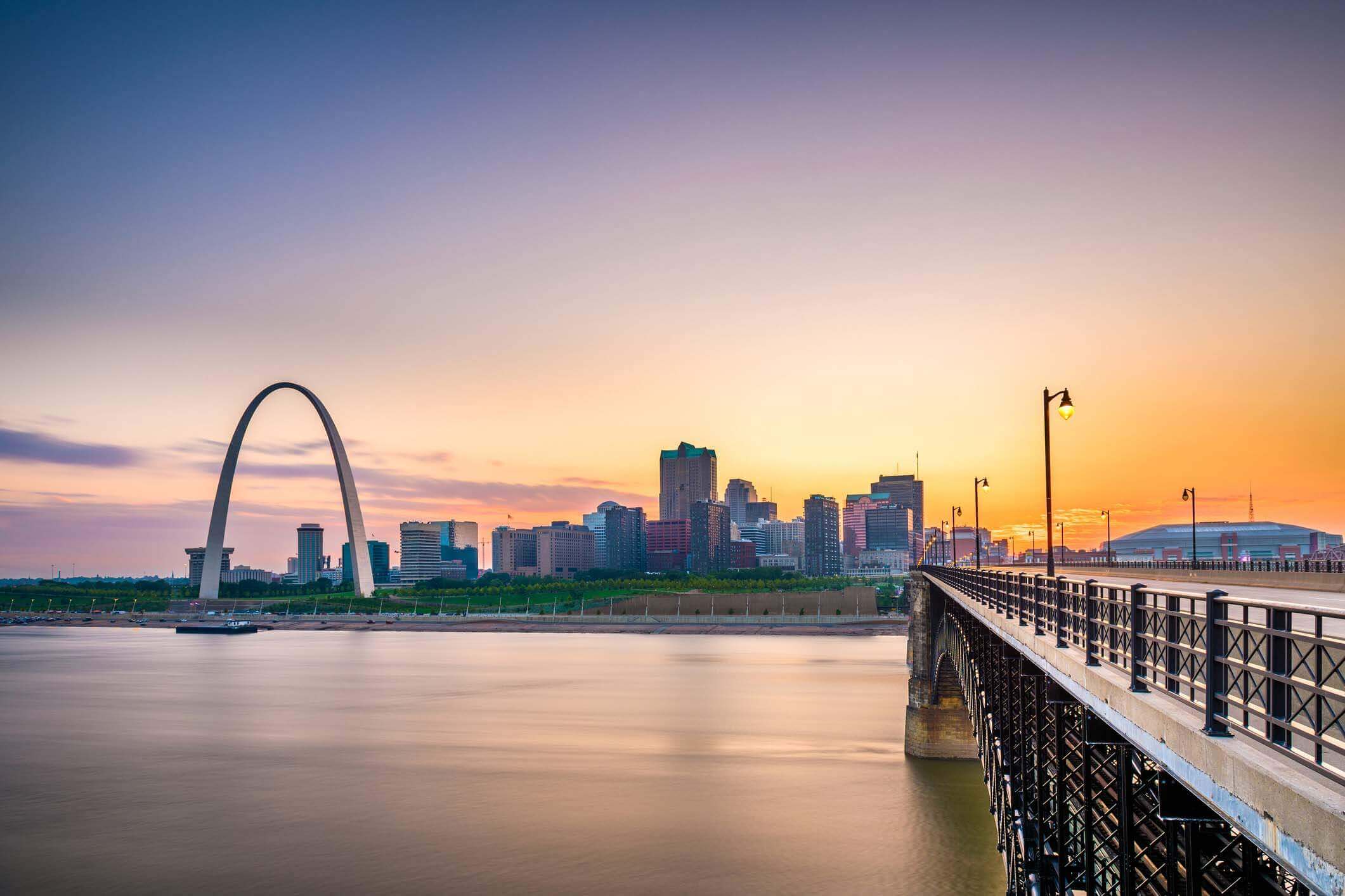 St. Louis, Missouri skyline 